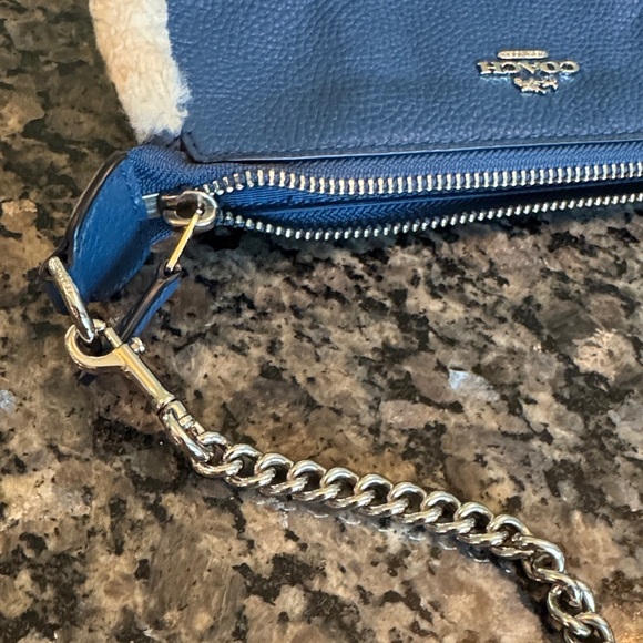 Coach Blue leather and sherling Wristlet with Chain - Picture 12 of 16